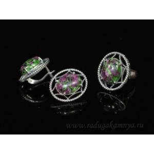 Кольцо и серьги с цоизитом