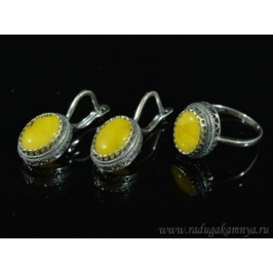 Кольцо и серьги с янтарем (имитация)  (иск.)