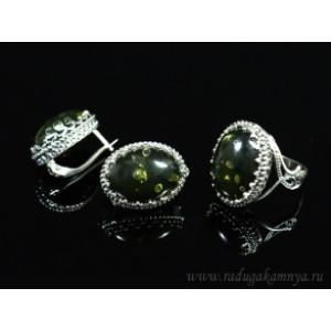 Набор с янтарём кольцо, серьги овал 18*23мм зеленый, 8,5гр. (иск.)