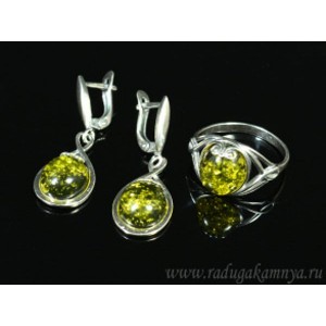 Кольцо и серьги с янтарем (имитация)  (иск.)