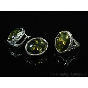 Набор с янтарём кольцо, серьги овал 18*23мм зеленый, 8,1гр. (иск.)