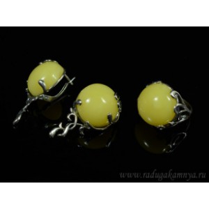 Набор с янтарём кольцо, серьги круг 21мм молочный, 11гр. (иск.)