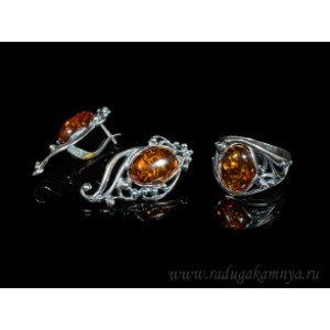 Набор с янтарём кольцо, серьги "вензель" 17*34мм коньячный (иск.)