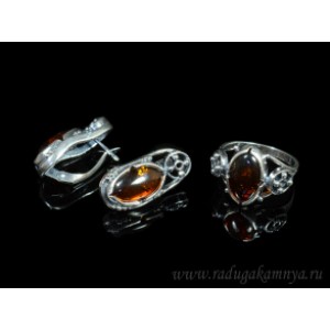 Набор с янтарём кольцо, серьги овал 12*26мм коньячный,  (иск.)