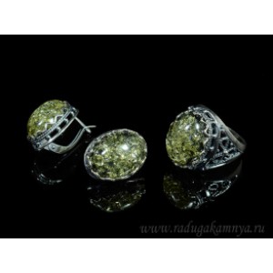 Набор с янтарём кольцо, серьги овал 16*21мм зеленый (иск.)