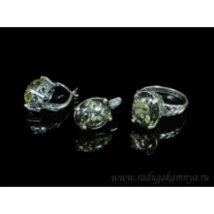 Набор с янтарём кольцо, серьги овал 12*16мм зеленый (иск.)