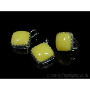 Набор с янтарём кольцо, серьги ромб 27мм молочный (иск.)