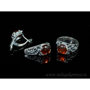 Набор с янтарём кольцо, серьги "бантик" 10*25мм коньячный (иск.)