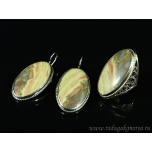 Кольцо и серьги яшма