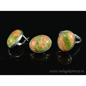 Кольцо и серьги с яшмой .