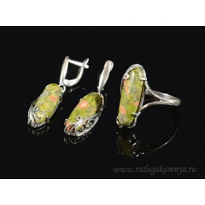 Кольцо и серьги с яшмой