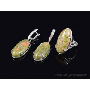 Кольцо и серьги с яшмой