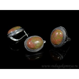 Кольцо и серьги с яшмой Кольцо и серьги с яшмой