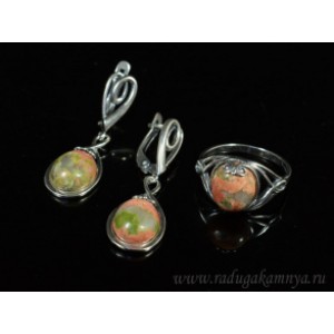 Кольцо и серьги с яшмой