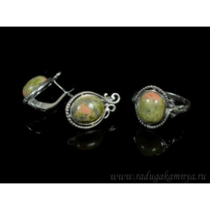 Кольцо и серьги с яшмой