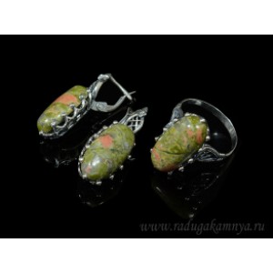 Кольцо и серьги с яшмой