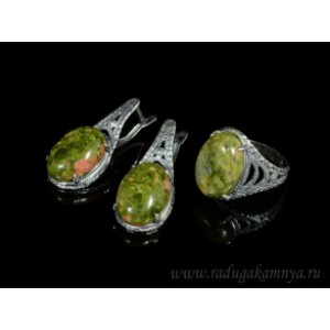 Кольцо и серьги с яшмой