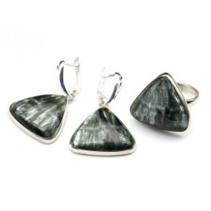 Кольцо и серьги с серафинитом