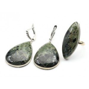 Кольцо и серьги актинолит