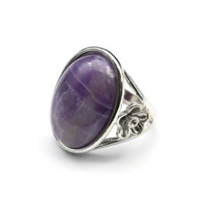 Кольцо в металле с аметистом овал 21*27мм Кольцо в металле с аметистом овал 21*27мм