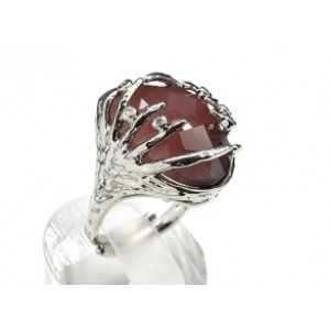 Кольцо с кошачьим глазом из ювелирного сплава цвет сливовый (иск.) Кольцо с кошачьим глазом из ювелирного сплава цвет сливовый (иск.)