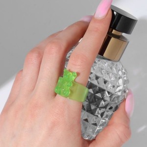 Кольцо "Мармеладный мишка" широкое, цвет зелёный