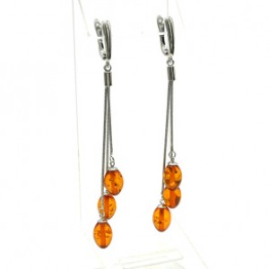Серьги на цепочке с янтарём 3 рисинки 7*11мм цвет светло-коньячный, 7см, 6,3г (иск.)
