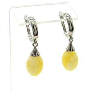 Серьги с янтарём овал 11*23мм цвет молочный, 6г (иск.) Серьги с янтарём овал 11*23мм цвет молочный, 6г (иск.)