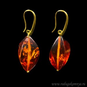 Серьги с янтарём рис с гранями 10*32мм коньячный, 7гр (иск.)