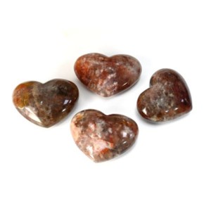 Сердце из кварца с гематитом 80*62*35мм