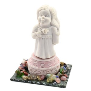 Сувенир из змеевика и мрамолита знак зодиака Дева, 80*100*115мм