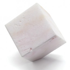 Кубик из манганокальцита 47*48мм, 277г.