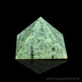 Пирамида из нефрита 45*45*30мм