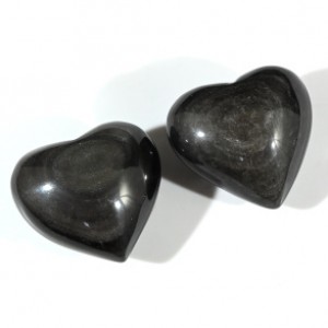 Сердце из обсидиана радужного 51*47*28мм, 70-79г Сердце из обсидиана радужного 51*47*28мм, 70-79г