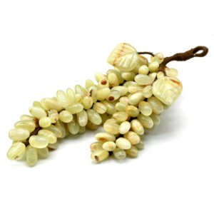 Виноград из камня оникс 150 ягод.