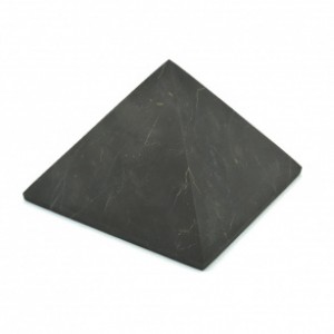 Пирамида из шунгита неполированная, размер основания 120-125мм