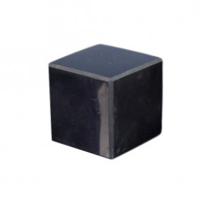 Куб из шунгита полированный, сторона 30-35мм Куб из шунгита полированный, сторона 30-35мм