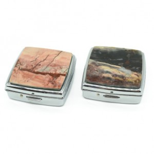 Органайзер для таблеток на 2 отсека с яшмой, серебристый Органайзер для таблеток на 2 отсека с яшмой, серебристый