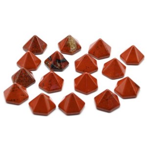 Пирамидка шестигранная из яшмы красной 14*14*9мм