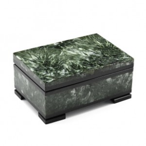 Ларец из серафинита 88*60*40мм