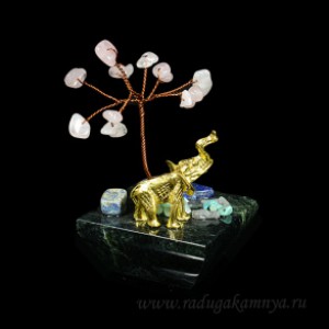 Композиция из змеевика "Слоник с деревом из розового кварца" 60*60*90мм