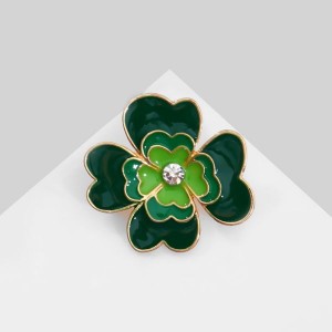 Брошь "Клевер" пушистый, цвет бело-зелёный, цвет золотистый