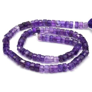 Бусины из аметиста диски 7*4мм, 40,5см, 94 бусины, 34,1г Бусины из аметиста диски 7*4мм, 40,5см, 94 бусины, 34,1г