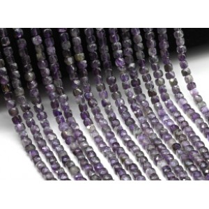 Бусины из аметиста кубик гр.4мм, 38см, 92 бусины
