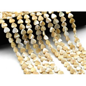 Бусины из перламутра сердце 12*12мм цв.кремовый, 40см, 37 бусин