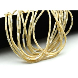 Бусины из перламутра цилиндр 3*7мм цв.кремовый, 40см, 57 бусин Бусины из перламутра цилиндр 3*7мм цв.кремовый, 40см, 57 бусин