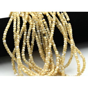 Бусины из перламутра рондель 4*3мм цв.кремовый, 40см, 136 бусин