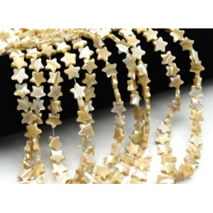 Бусины из перламутра звезда 10*10мм цв.кремовый, 37см, 41 бусина