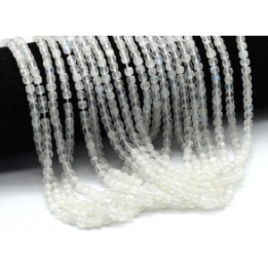 Бусины из лунного камня (Адуляр) кубик гр.4мм, 39см, 100 бусин Бусины из лунного камня (Адуляр) кубик гр.4мм, 39см, 100 бусин