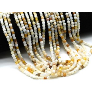 Бусины из опала кубик гр. 4мм, 39,5см, 102 бусины